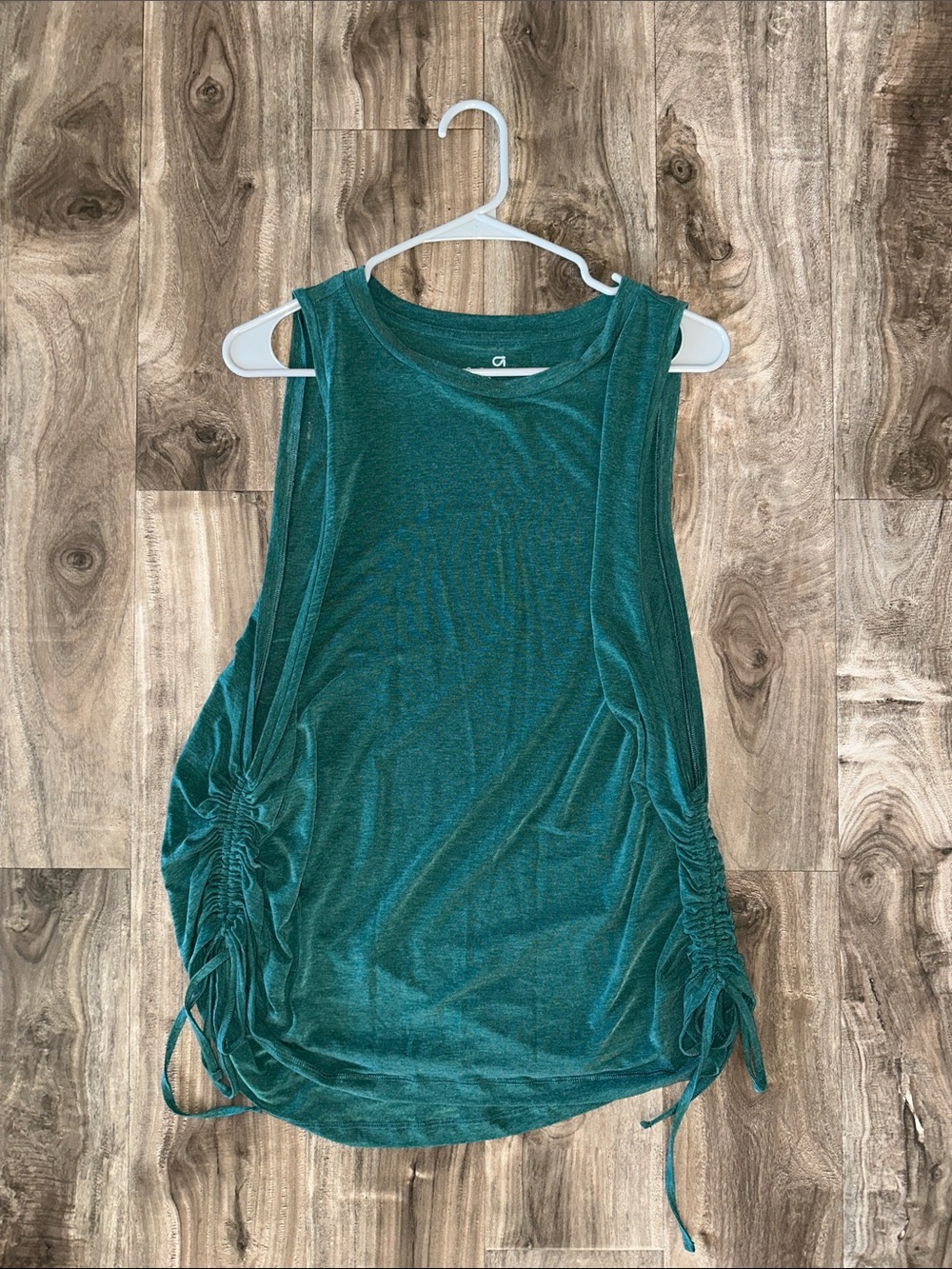 GapFit Breathe Ruched Side Tank Top Green Size XL